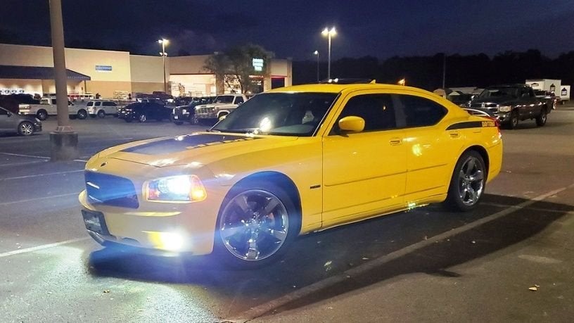 Crazy Headlights On 2006 Dodge Charger